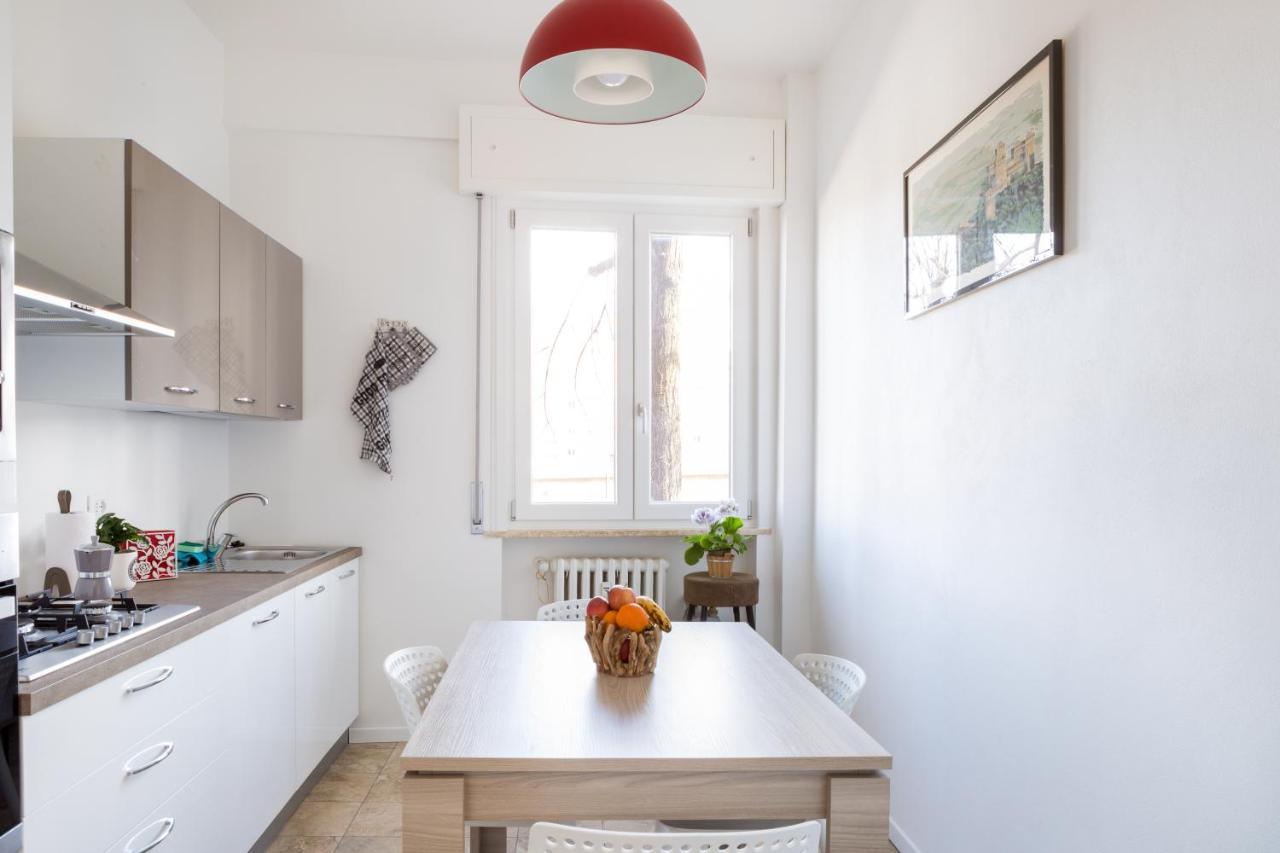 Parma Railway Station Lovely Apartment Esterno foto